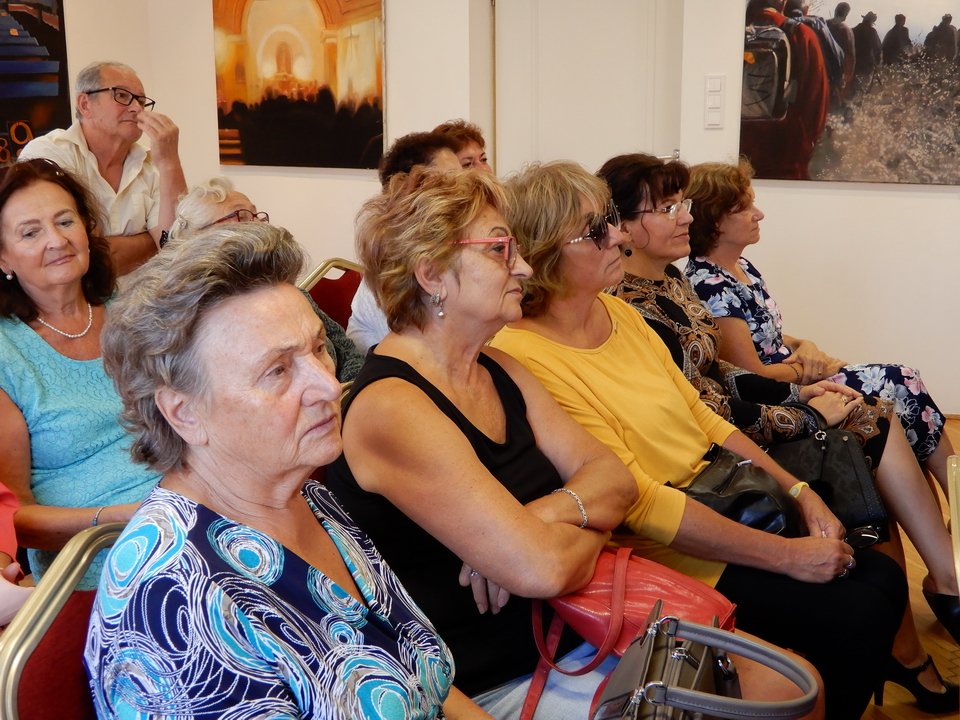 kenyérszentelés 32